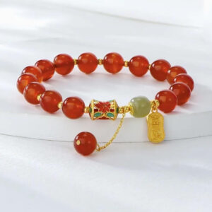 Red agate and Japanese jade bracelet, red bean bracelet, happy Napa red bean bracelet, year-end gift.
